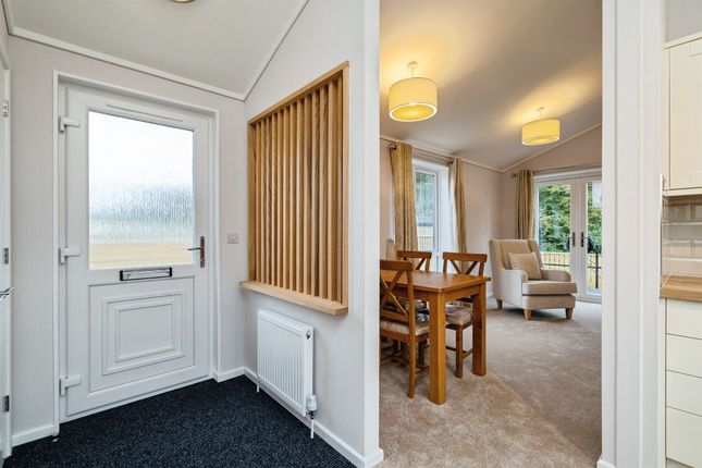 17, Waveney Park, Stuston Road, Diss photo 3