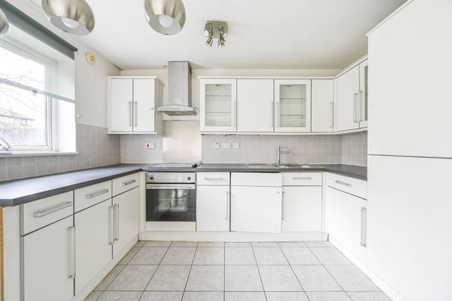 Thumbnail Flat to rent in Undine Road, Isle Of Dogs, London