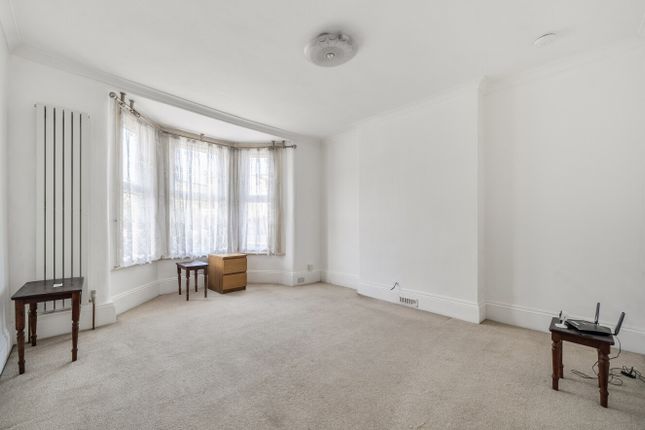 3, Kings Road, Mitcham photo 3