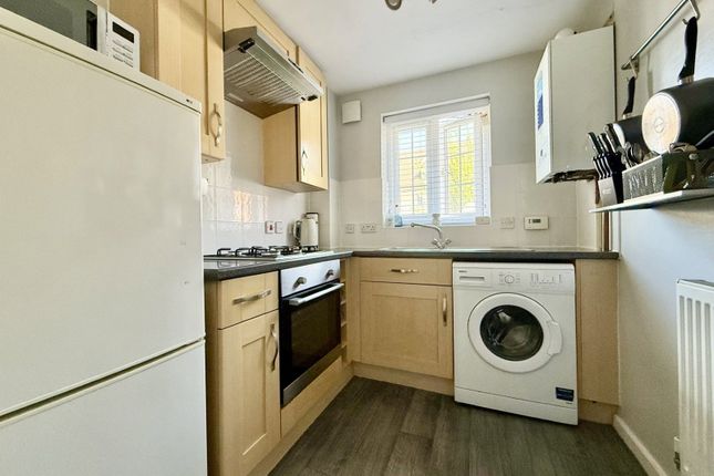14, Typhoon Way, Brockworth photo 3