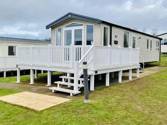 Thumbnail Property for sale in Fir Close, Sandy Bay, Exmouth