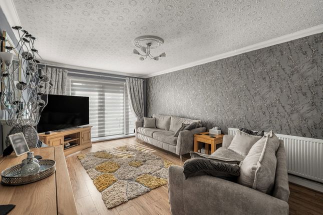 7, Worcester Close, Heolgerrig photo 4