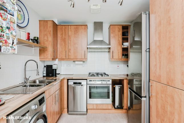 Flat G, 211, Romford Road, London photo 4