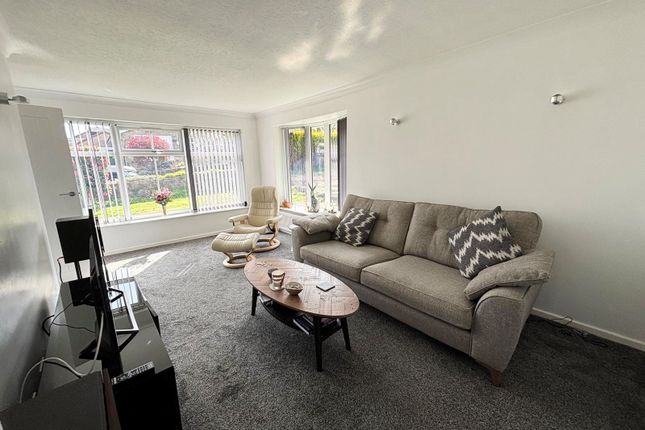 3, Lees Bank Hill, Keighley photo 3