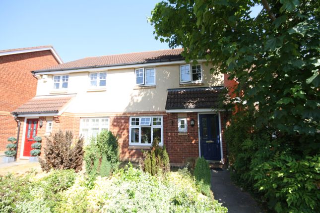 Thumbnail Semi-detached house to rent in Hawthorn Close, Iver Heath