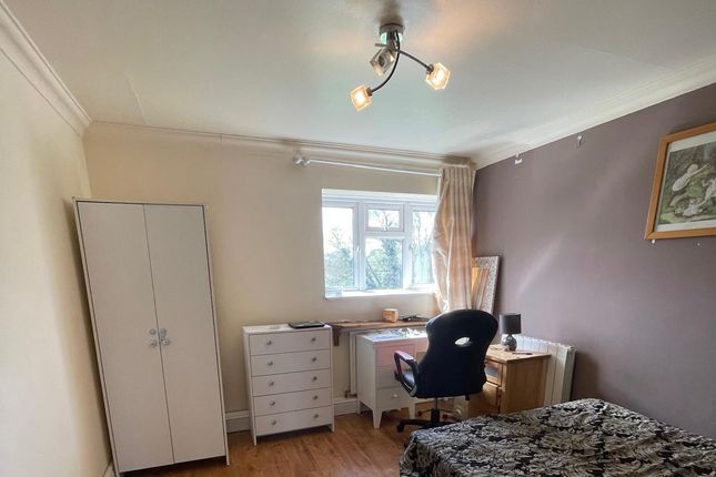 Property to rent in Hyde Park Avenue, London