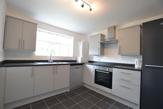 12, Woodhill Drive, Wolverhampton photo 2