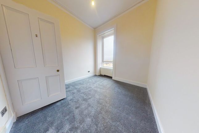 Flat to rent in Onslow Drive, Dennistoun, Glasgow