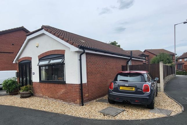 65 Kingsthorne Park, Hunts Cross, Liverpool photo 2