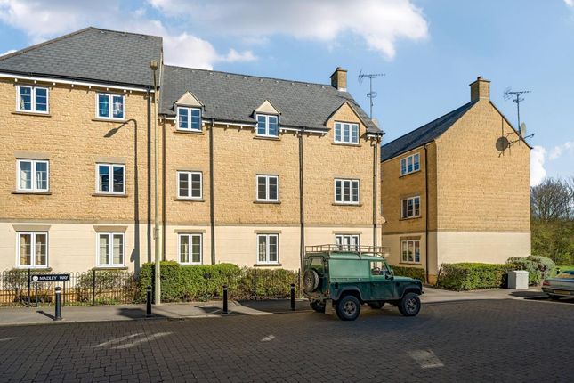Flat to rent in Harvest Way, Witney