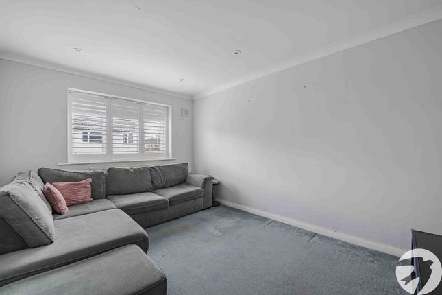 13, High Point, London photo 3