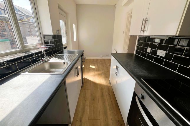 3 Lime Terrace, Langley Park photo 3