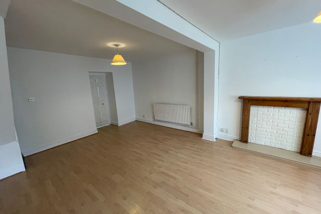 90 Clase Rd, Swansea photo 4