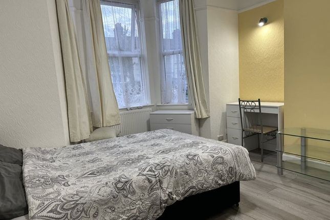 Room to rent in Belgrave Road, Ilford