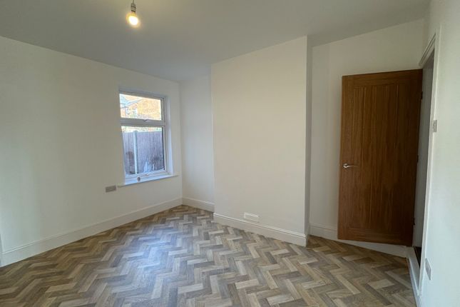 289 Nottingham Road, Derby photo 4