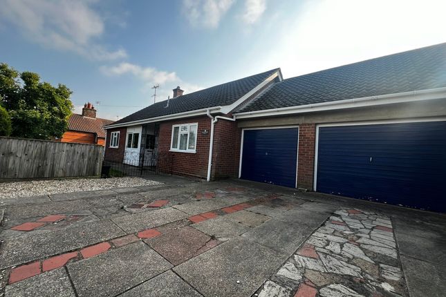 Thumbnail Bungalow to rent in Lynn Hill, Yaxham Road, Dereham