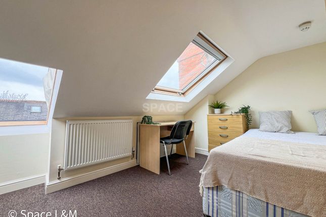 Thumbnail Room to rent in St Edwards Road, Earley, Reading, Berkshire