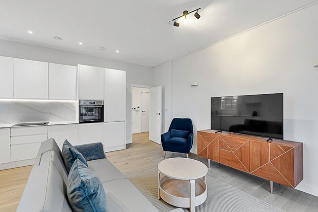Thumbnail Flat to rent in Flat, Chiswick High Rd, Chiswick, London
