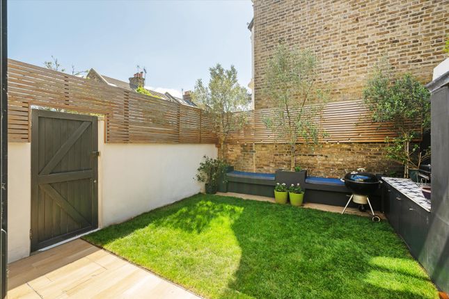 15, Purves Road, London photo 2