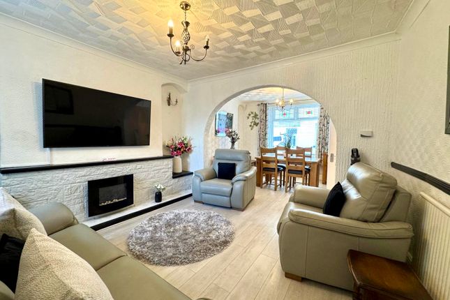36 Williams Place, Merthyr Tydfil photo 2