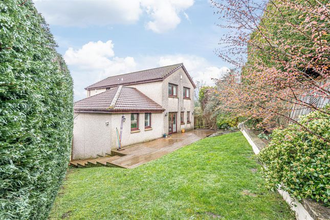 Town house for sale in 5 Tolmount Drive, Dunfermline