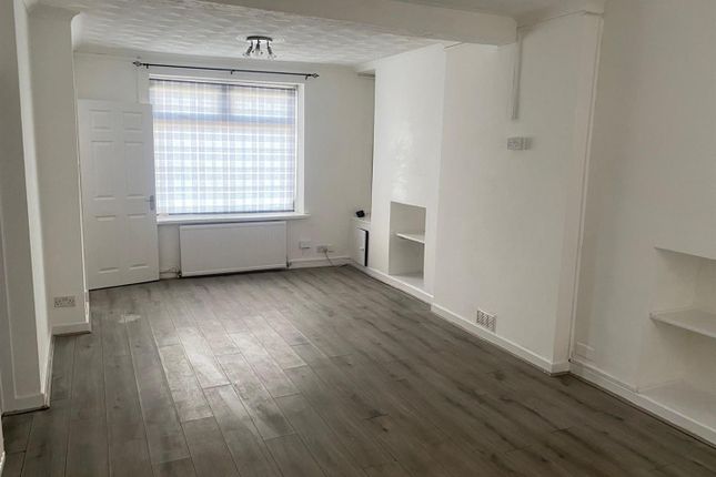 59, Pontshonnorton Road, Pontypridd photo 2