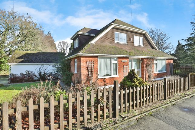 327, Christchurch Road, Ferndown photo 3