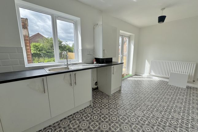 24, Fern Crescent, Seaham photo 4