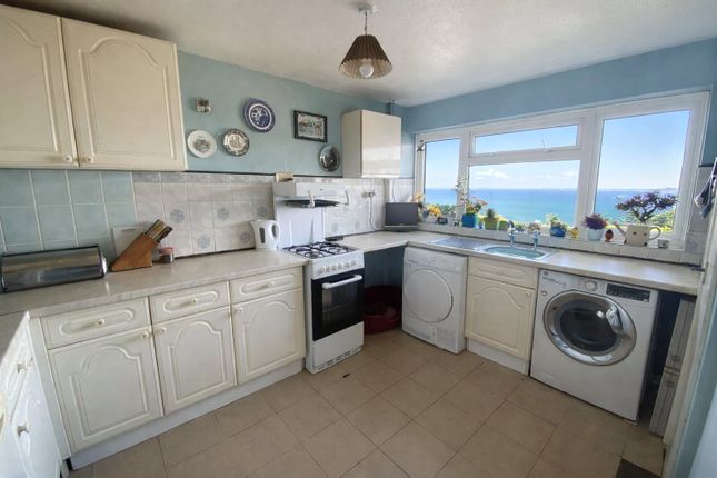 18 Queens Avenue, Ilfracombe Devon, Devon photo 3
