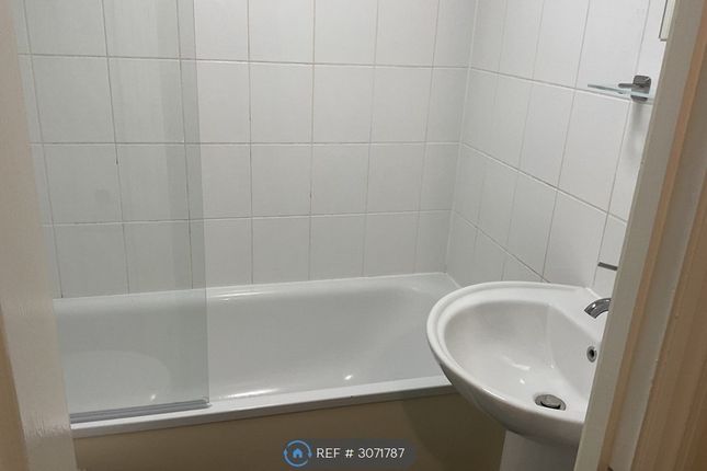 Flat, Acorn Lodge Lye Lane, St Albans photo 3