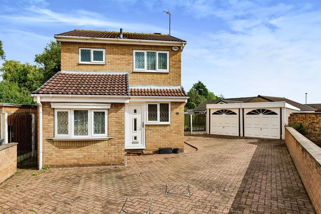 Detached house for sale in Gaunt Close, Bramley, Rotherham