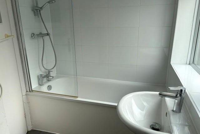 5A, New Parade Flats, Rickmansworth photo 5