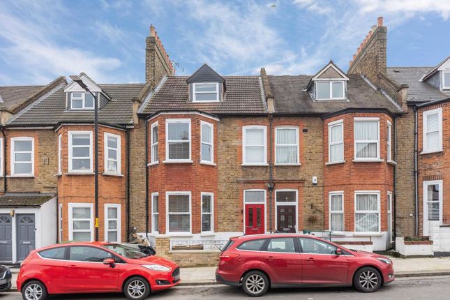 Thumbnail Property to rent in Solway Road, London