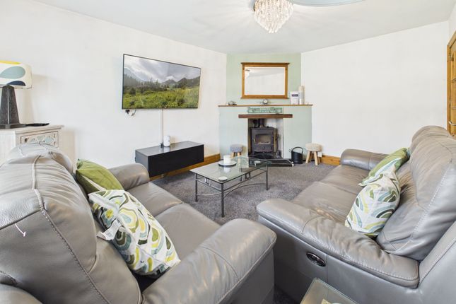 22 Heathfield Drive, Manchester photo 2
