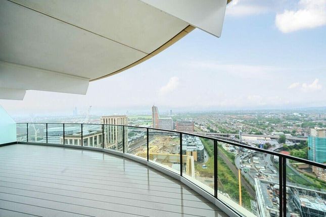 Cassini Apartments, White City Living, London photo 2