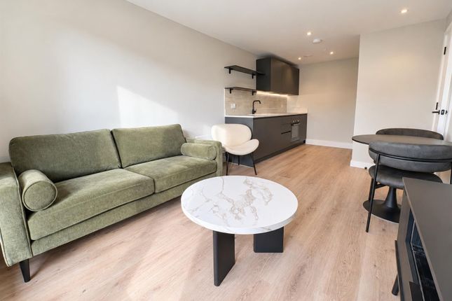 1 Laindon Road, Manchester photo 5