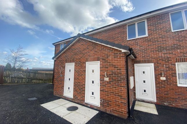 Flat to rent in Fitzwilliam Close, Hoyland, Barnsley