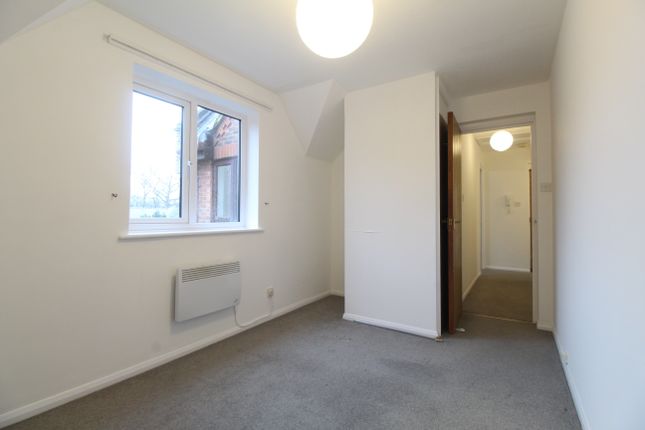 56, Tynedale Square, Colchester photo 4