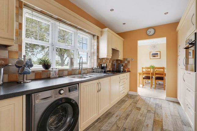 124 Broomhill Road, Nottingham photo 4