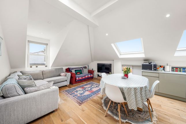 Thumbnail Flat for sale in Ryde Vale Road, Balham, London