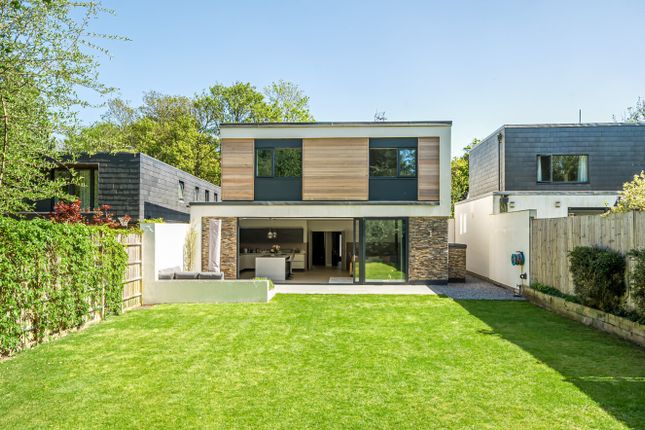 12, Whiteshute Lane, Hampshire photo 3