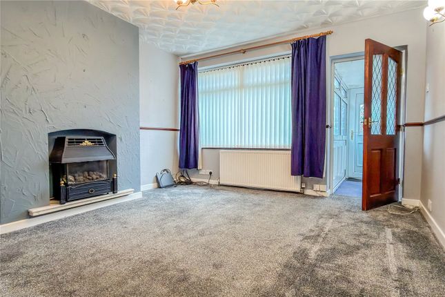 56, Rishworth Drive, Manchester photo 2