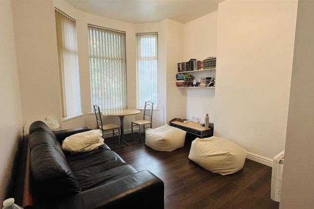 Thumbnail Flat to rent in East Road, Longsight, Manchester