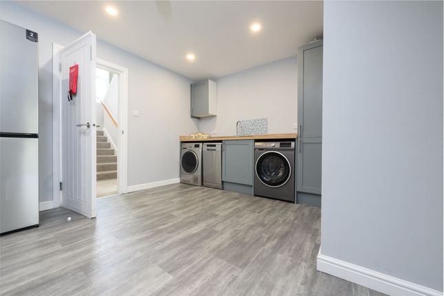 4 Carmichael Street, Greenock photo 4