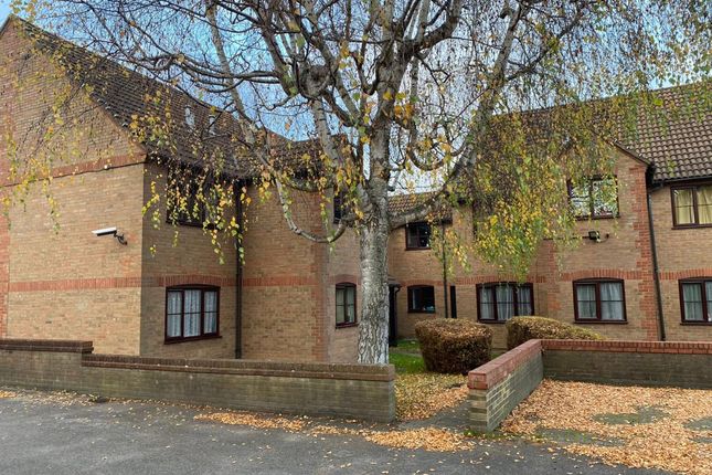 Thumbnail Flat to rent in Abercromby Avenue, High Wycombe