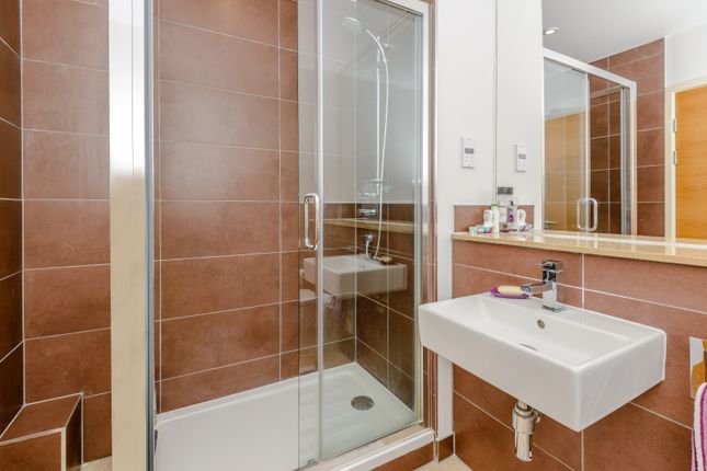 Flat for sale in The Residence, 4 Alexandra Terrace, Guildford