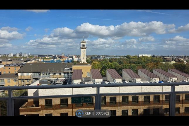 Flat, Kinefold House York Way Estate, London photo 3