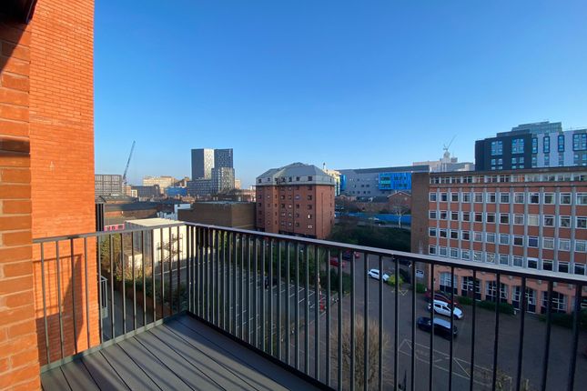 Thumbnail Flat to rent in The Colmore, Snowhill Whard