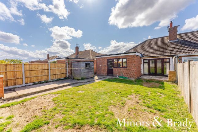 Semi-detached bungalow to rent in Dorothy Avenue, Bradwell