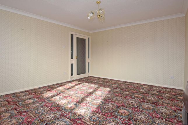 72, Ffordd Elan, Rhyl photo 4